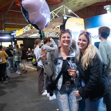 VAL_9755